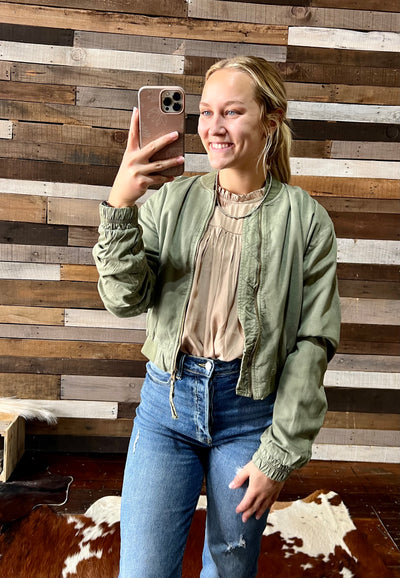 Elan Juda Cropped Jacket [Olive Green]