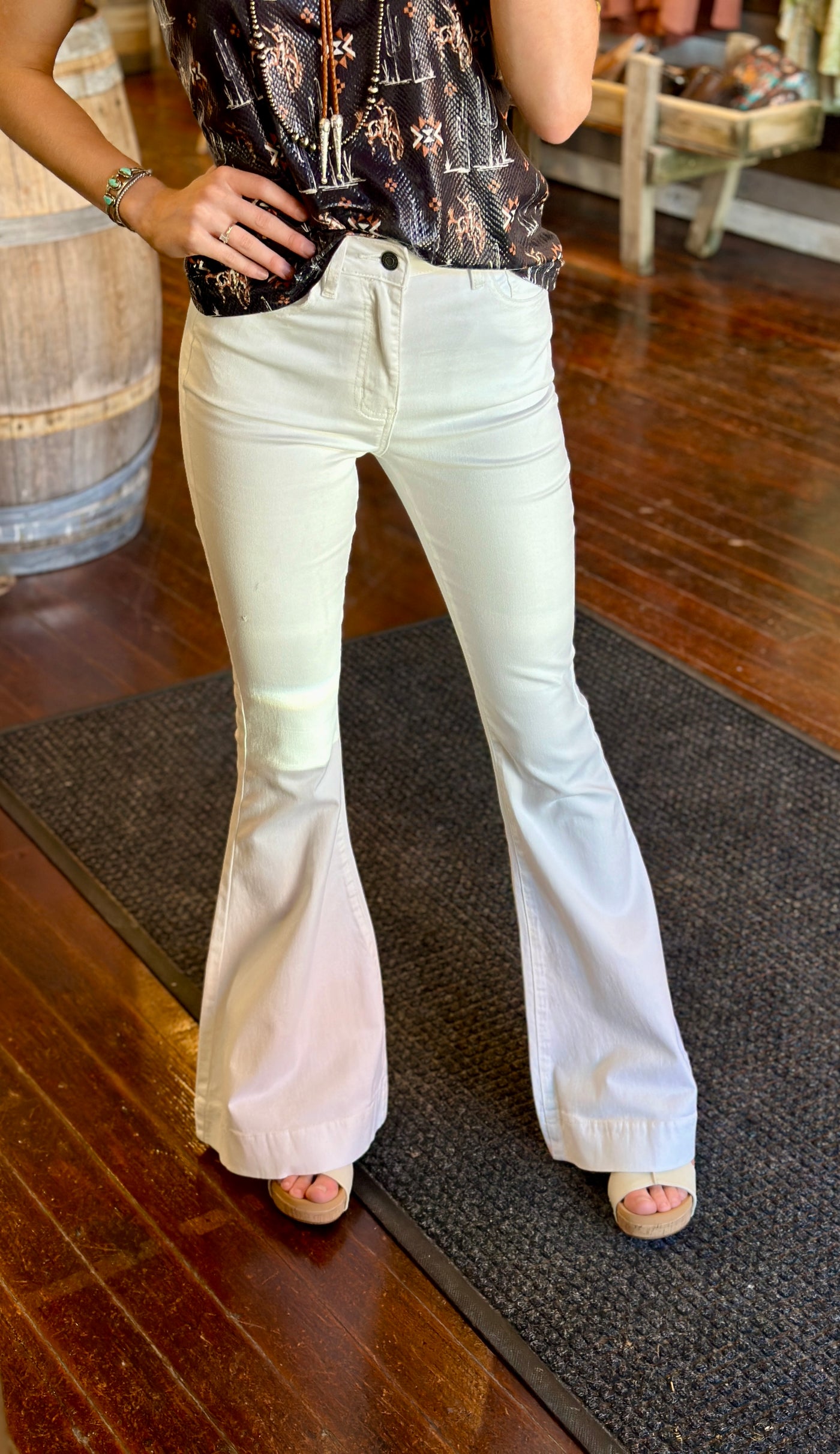 Kancan Fallon High Rise Flare Jeans [White] ✜ON SALE NOW: 40% OFF✜