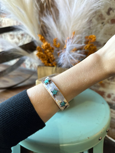 Kelbie Turquoise Star Cowhide Bracelet [Tan & White]