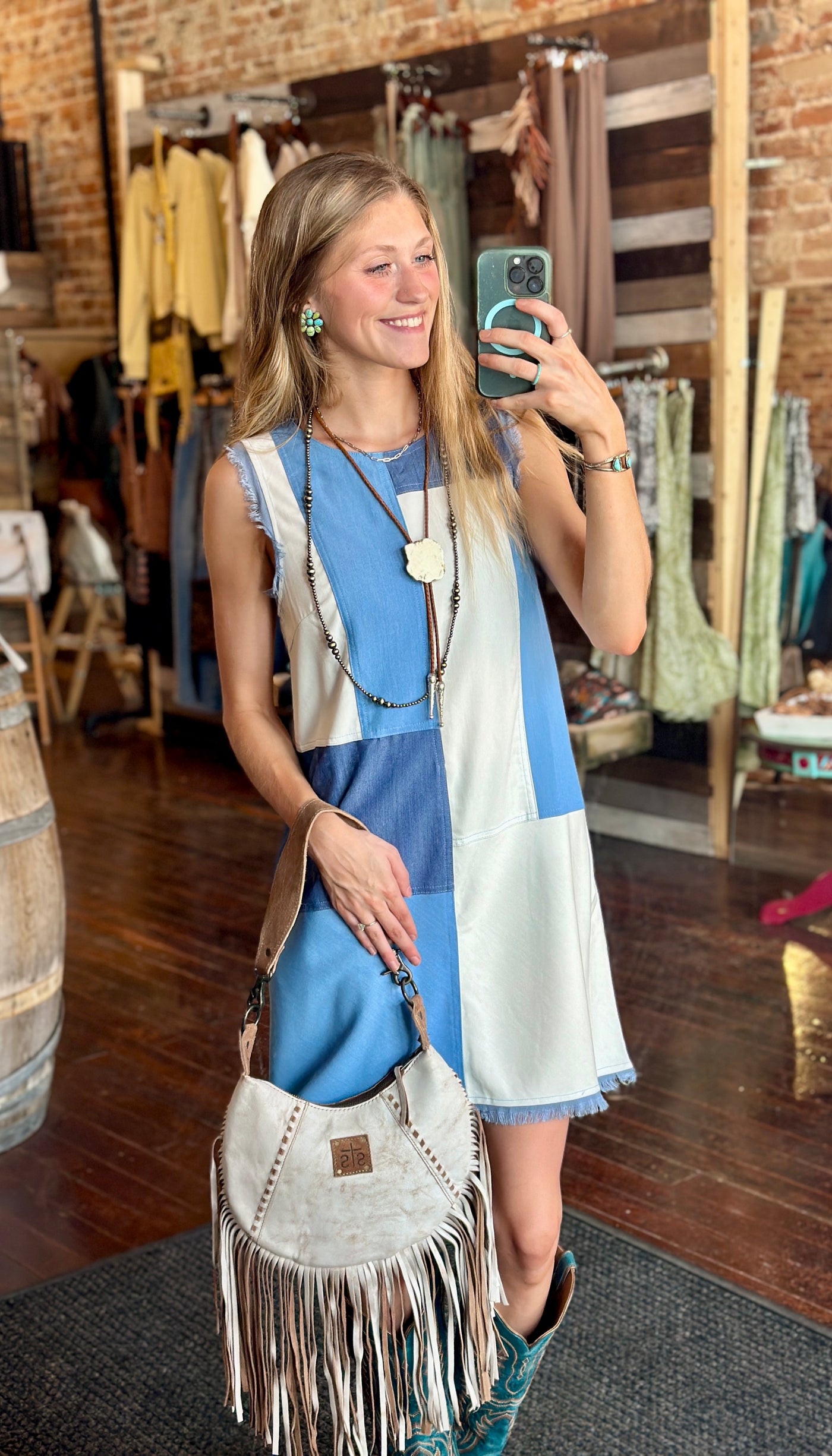 Caitlin Color Block Sleeveless Shift Dress ✜ON SALE NOW: 40% OFF✜