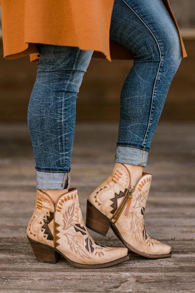 Ariat Mesa Aztec Pattern Mid-Height Boots