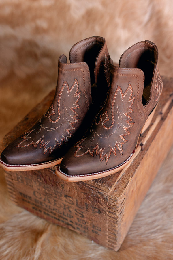 Women s Ariat Dixon Western Boots 8.5 Weathered Brown