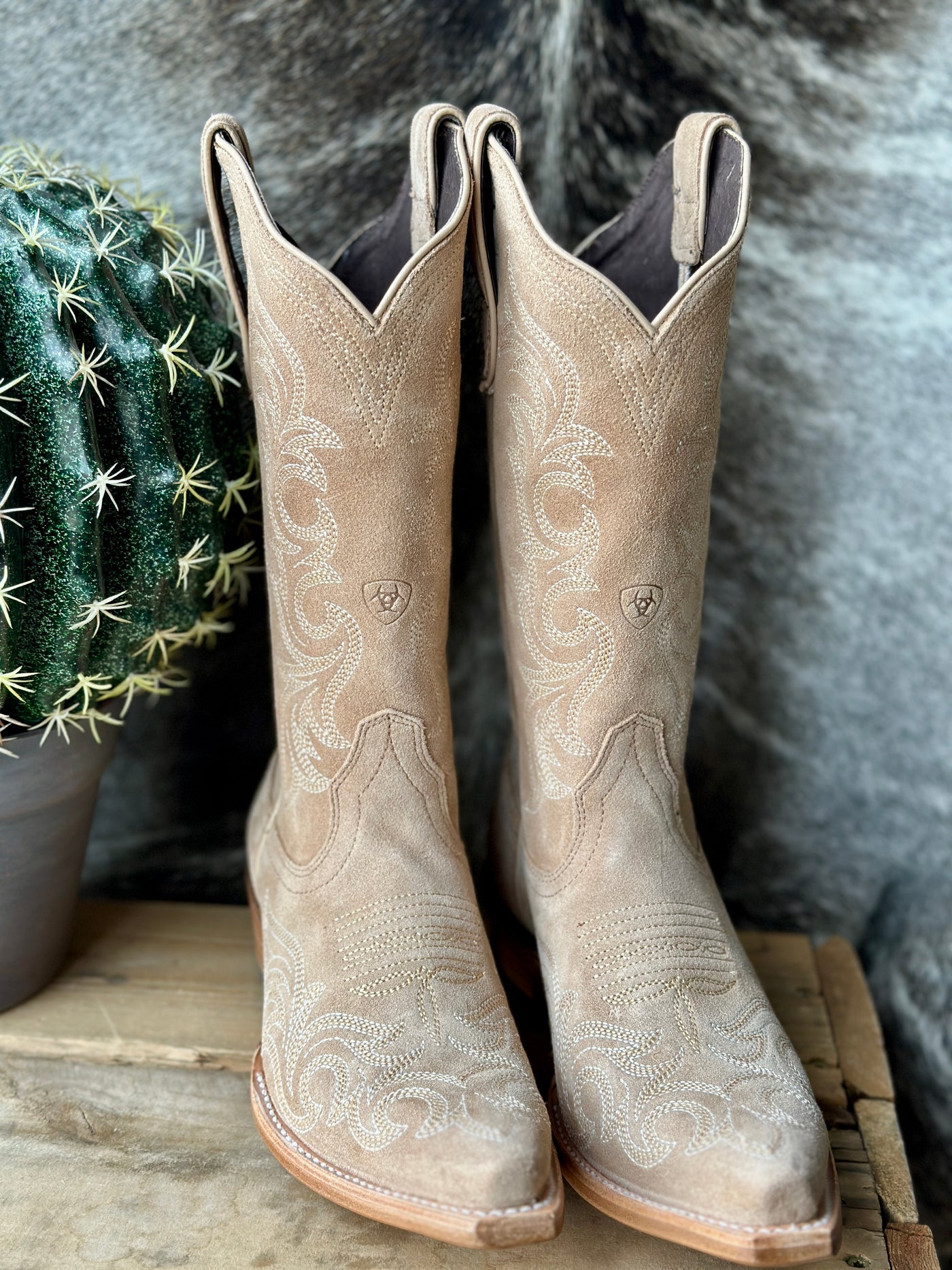 Truly Taupe Ariat Hazen boots – classic cowgirl boots designed for both the saddle and special occasions.