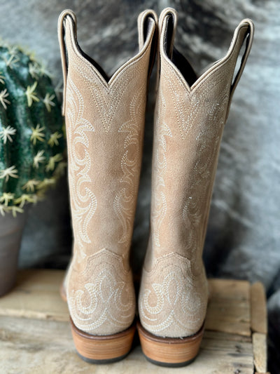 Luxury western boots in a neutral taupe shade with a refined silhouette and all-day comfort.