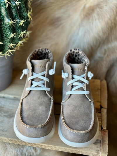Ariat Hilo Brown Bomber high-top shoes – perfect for town, barn work, or everyday casual wear.