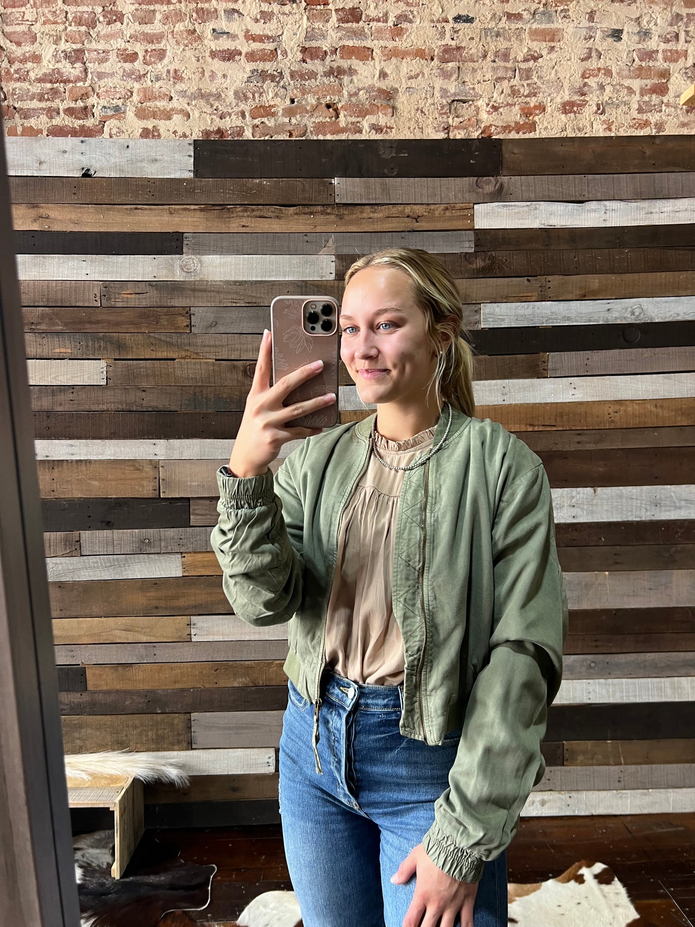 Elan Juda Cropped Jacket [Olive Green]