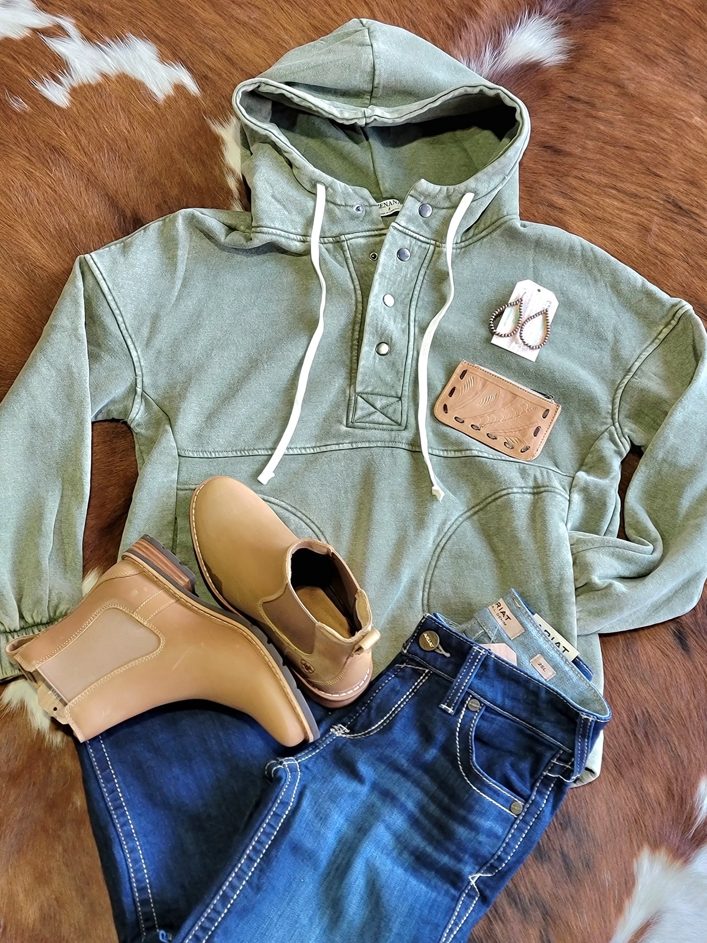 BWW Mineral Wash Sweatshirt [Olive Green]