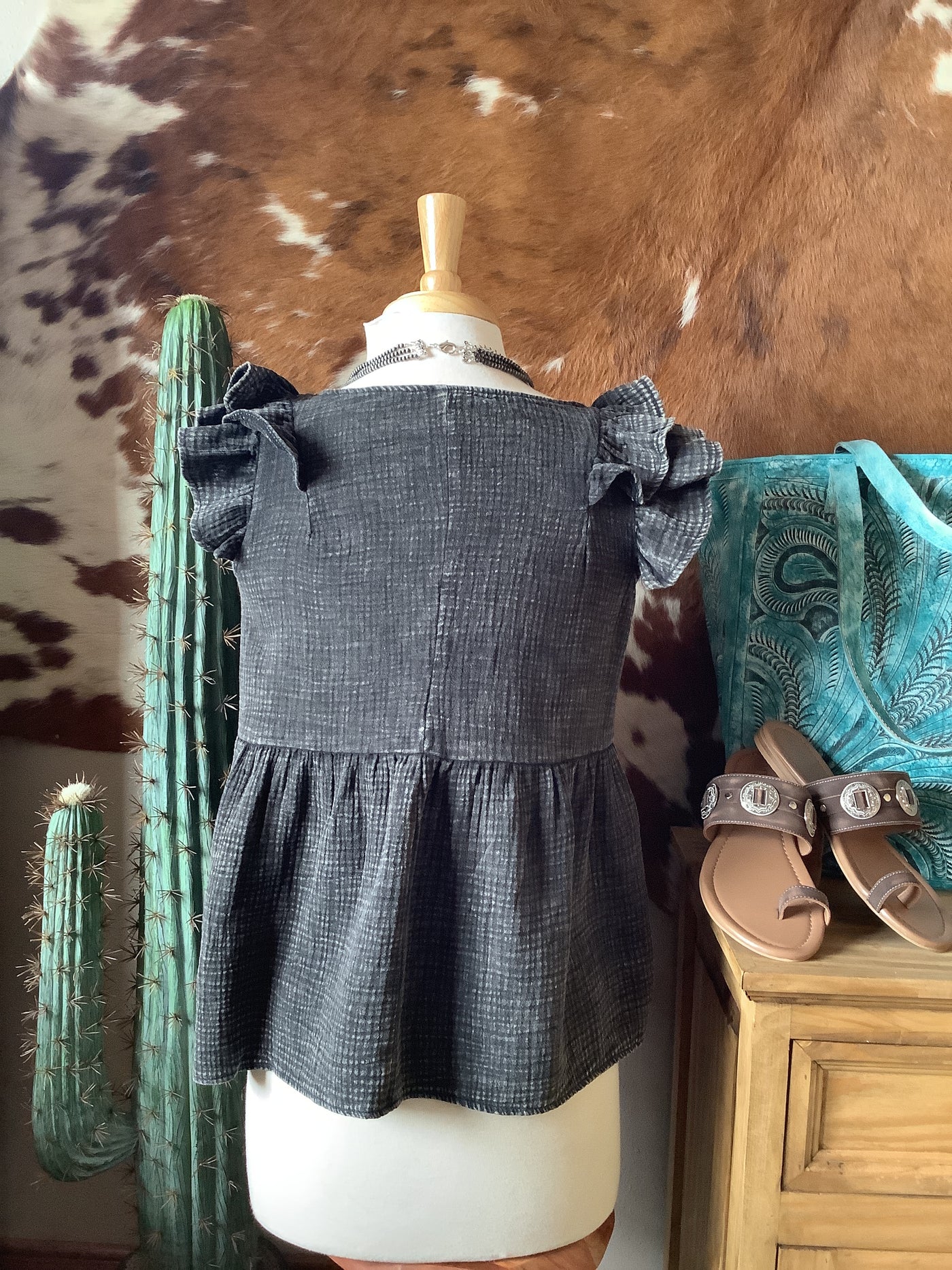 Cole Gauze Ruffle Peplum Top [Ash Black]