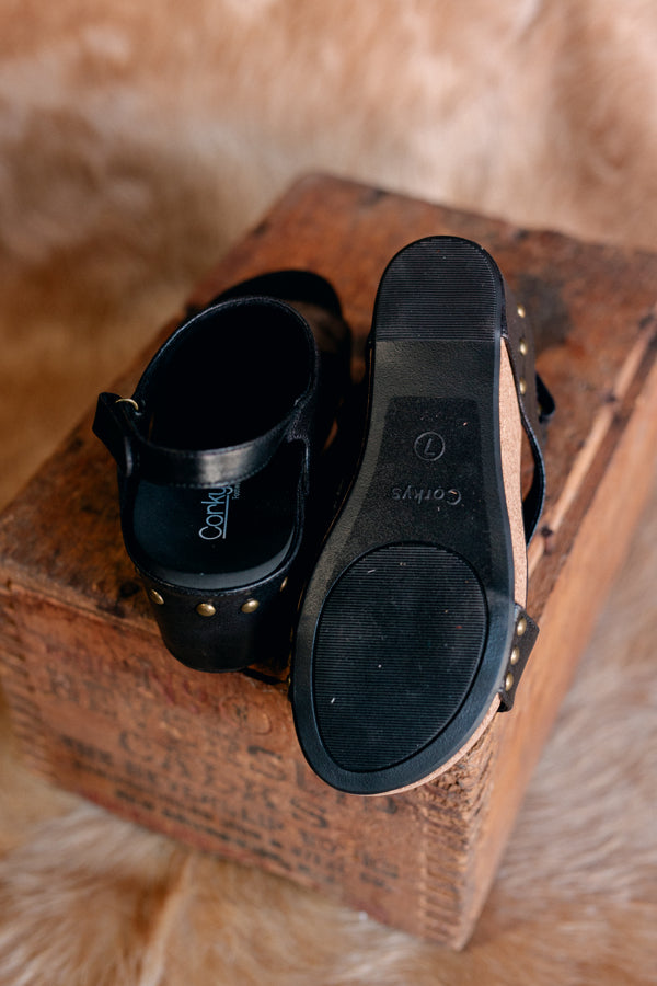 Corky's Carley Wedge [Black Stitch] ✜ON SALE NOW✜