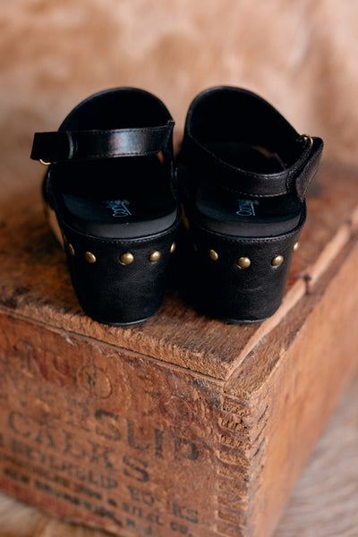 Corky's Carley Wedge [Black Stitch] ✜ON SALE NOW✜