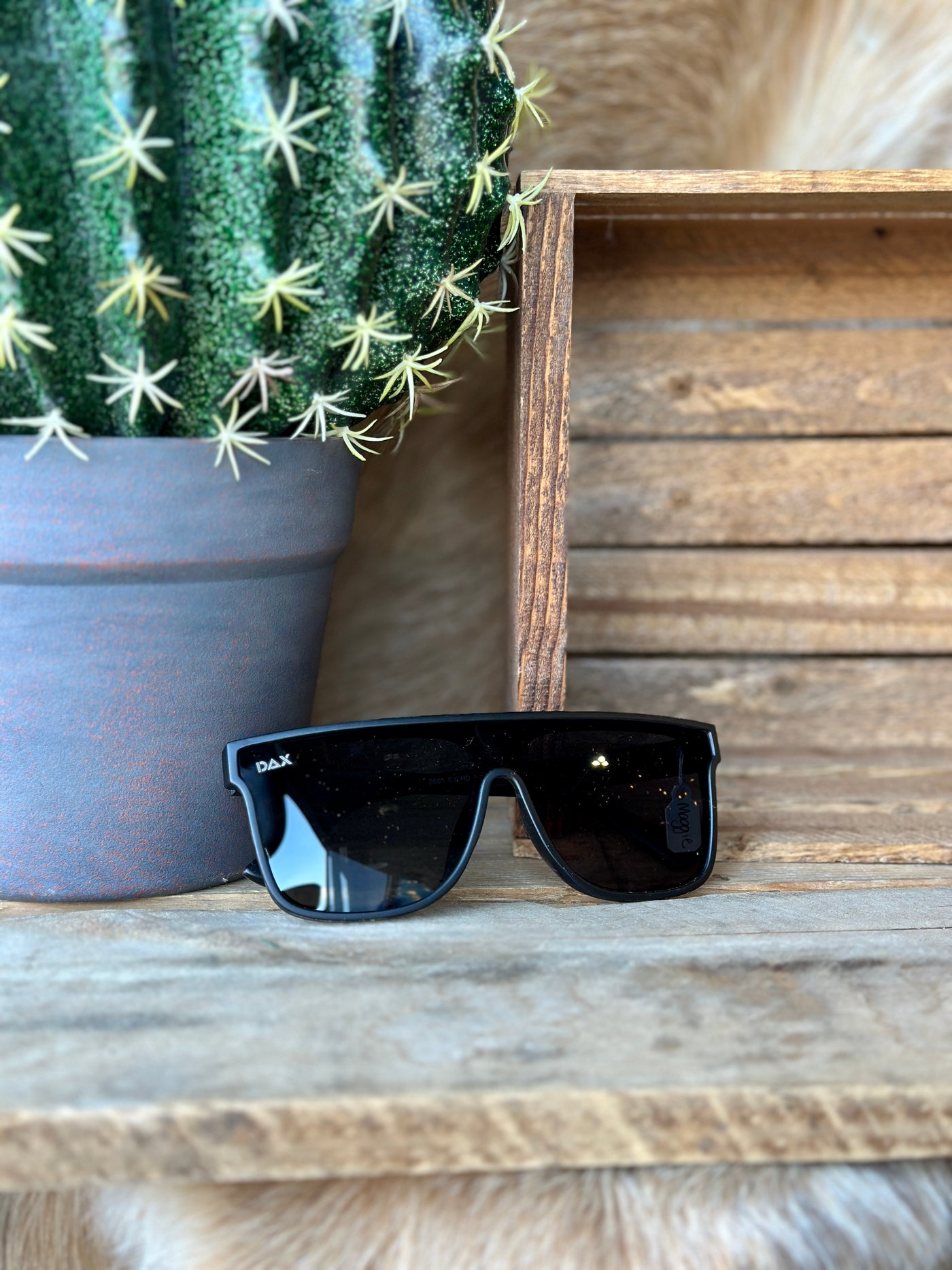 Maggie Polarized Sunglasses [Black]