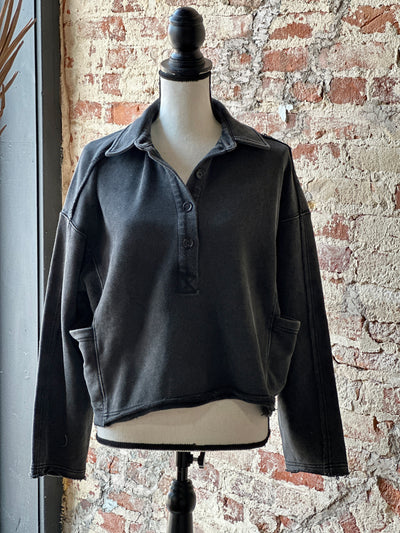 Aiden Collared Pullover Sweatshirt [Black] On Mannequin