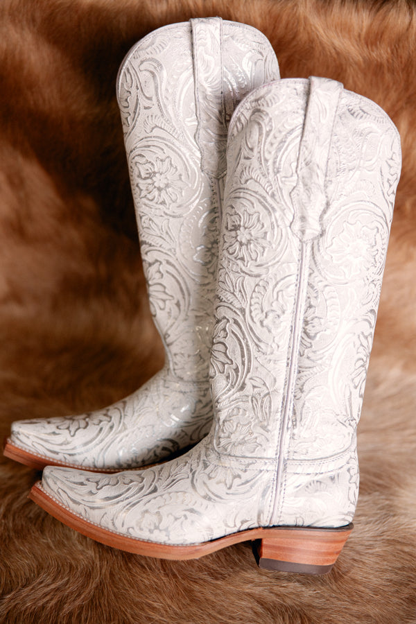 The Dingo Bellona White & Silver Embossed Boots are the perfect Western Wedding Boot.