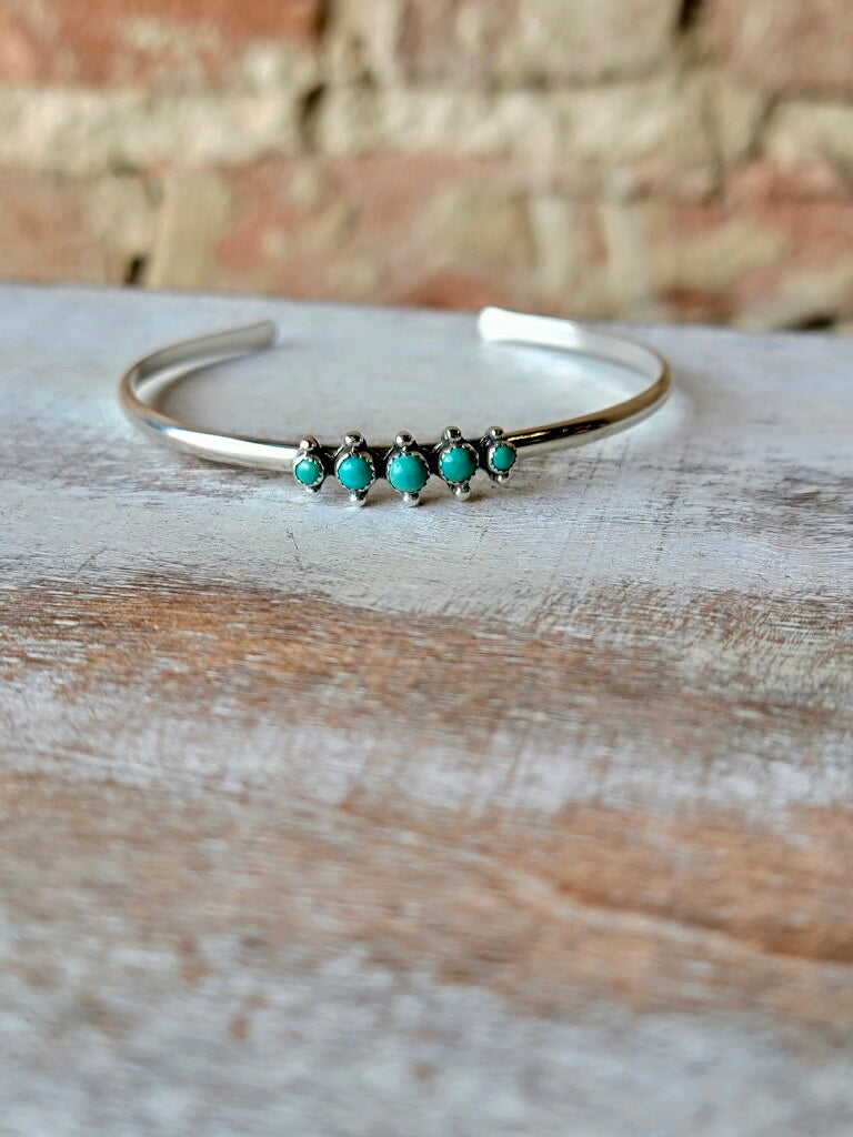 Lightweight and Timeless Turquoise Stacking Bracelet for Everyday Wear.