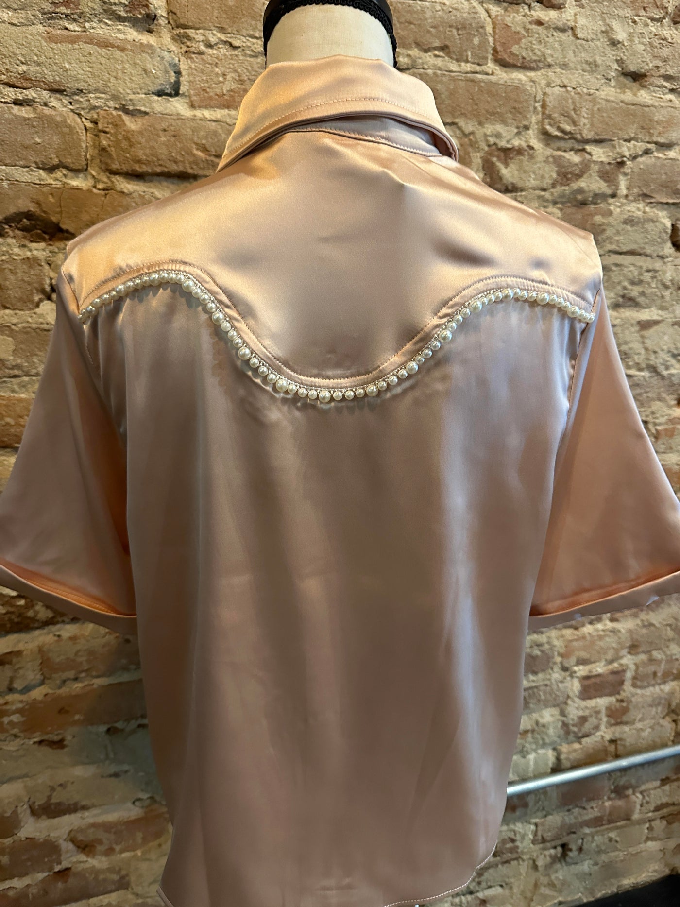 Embrie Satin Pearl Shirt [Champagne]