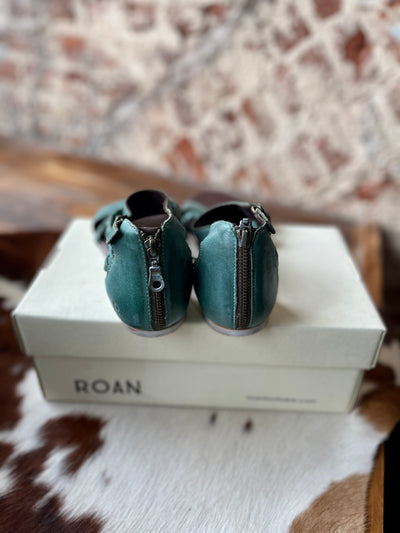 Size 7 Teal Roan Sandals ✜FINAL SALE✜ CS015