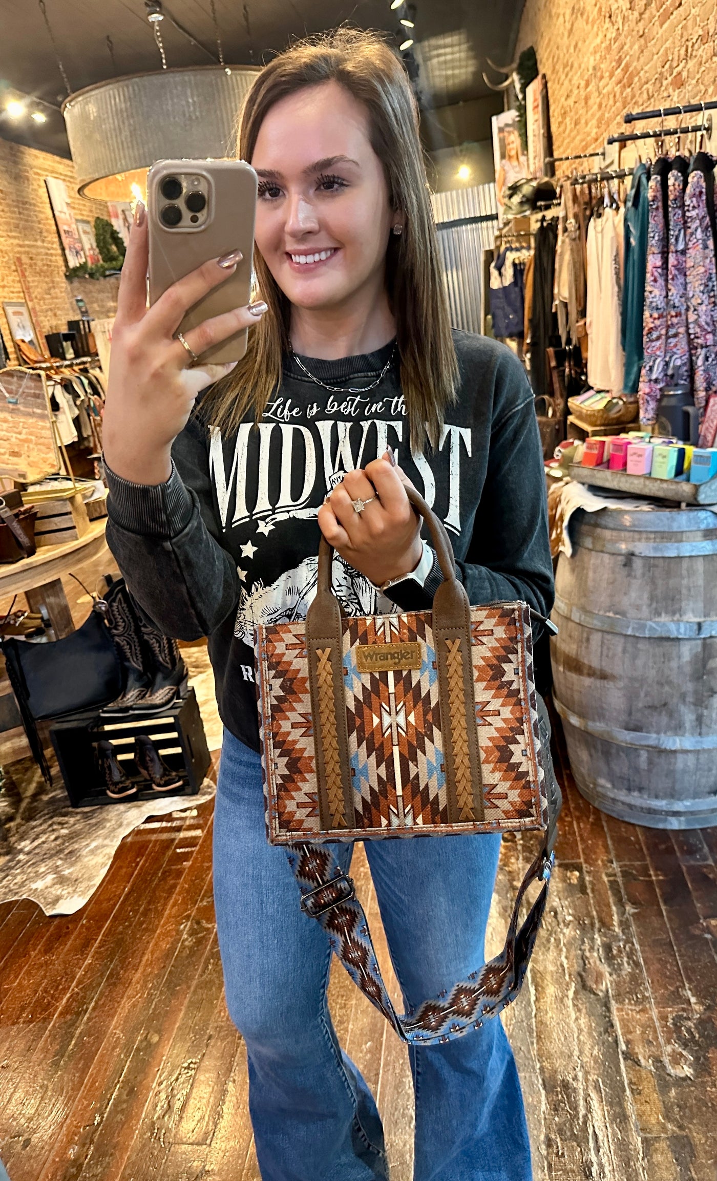 Wrangler Kirby Canvas Aztec Print Crossbody [Brown]