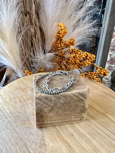 Amy 3-strand Navajo Pearl, Chain Bracelet