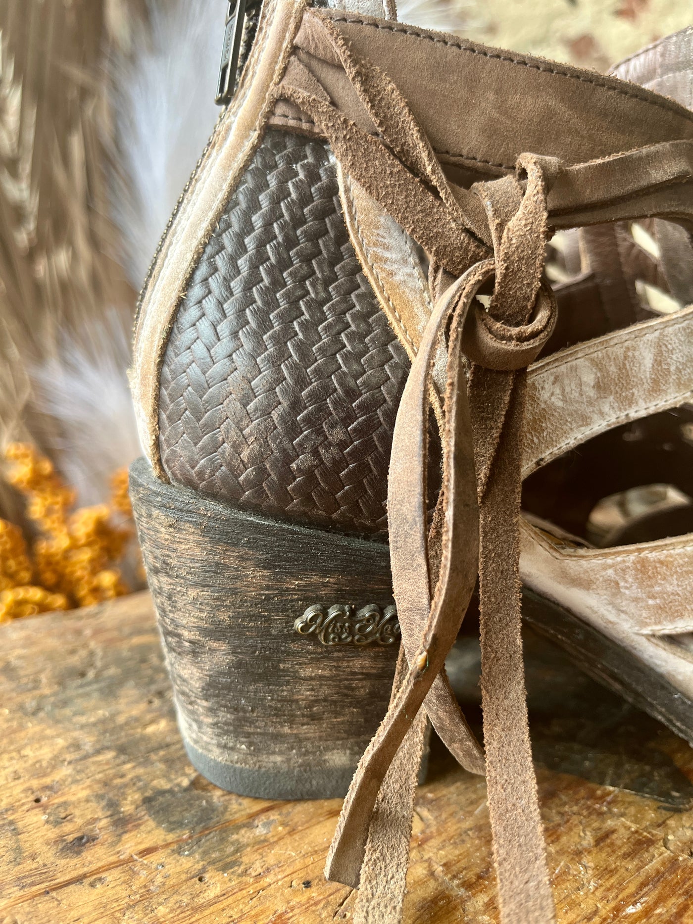 Size 8.5 Miss Macie Sandals ✜FINAL SALE✜ CS020