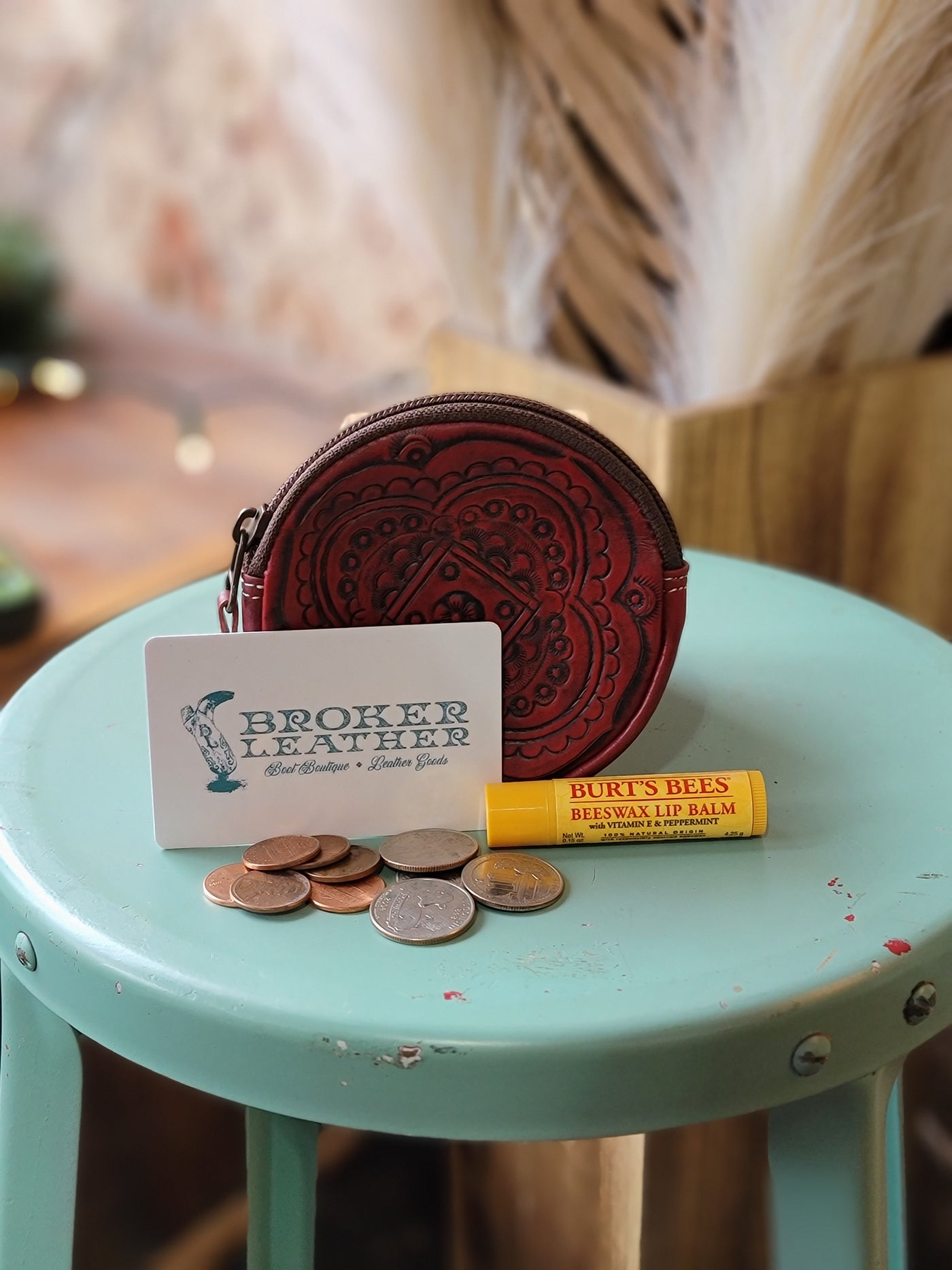 Gillette Round Tooled Leather Coin Pouch [Oxblood]