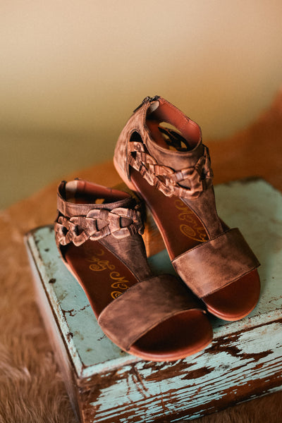 Hippie Hollow Distressed Genuine Leather Sandals