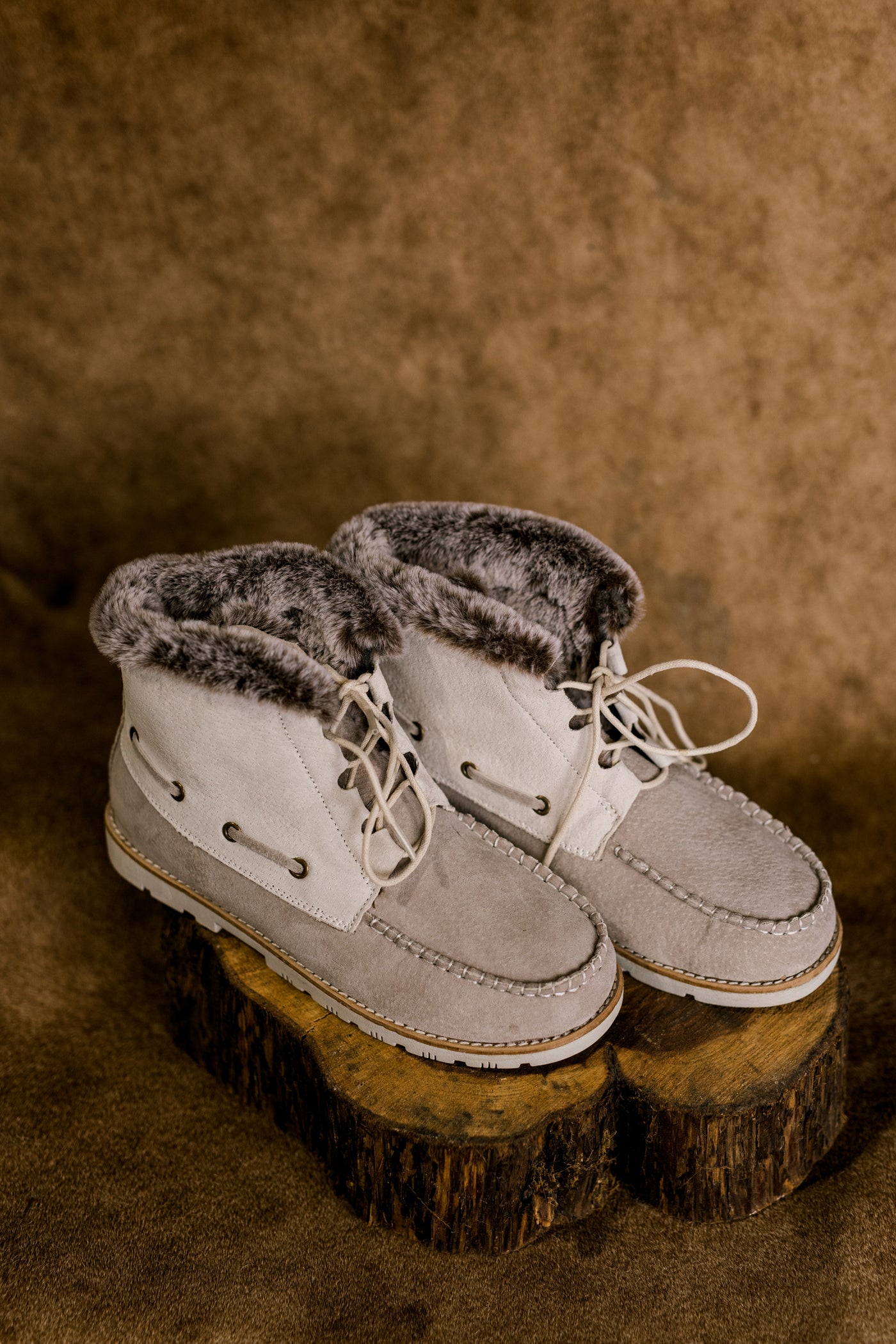 Lamo Autumn Boot [White/Dove] ✜ON SALE NOW: 40% OFF✜