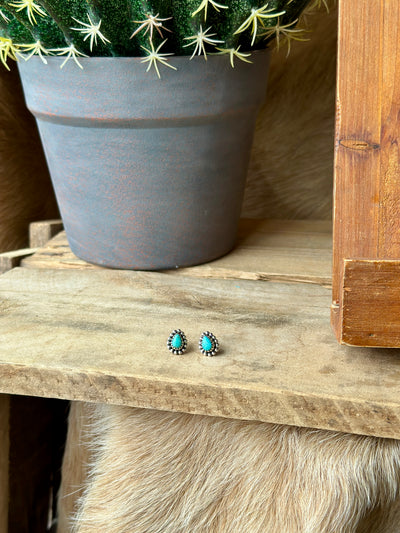 Southwestern-Style Lindsay Turquoise Earrings – Lightweight and Comfortable Fit