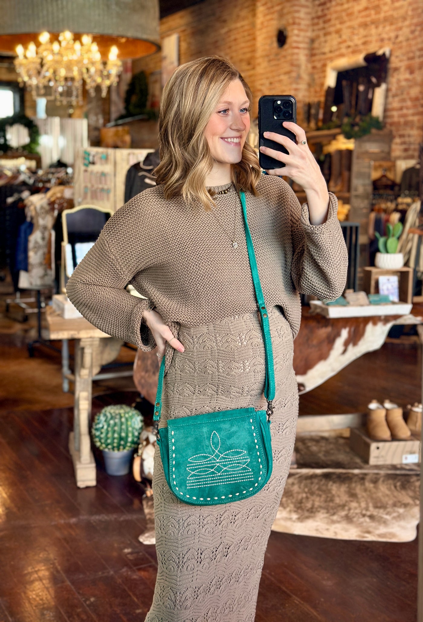 Lippy Suede Leather Top Flap Crossbody [Teal]