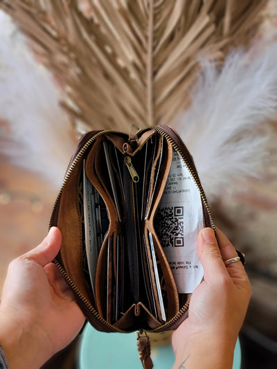 Minnie Tooled Leather Organized Wallet Wristlet [Oxblood]