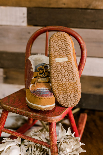 Minnetonka Torrey Moccasin Boots [Brown Multi]