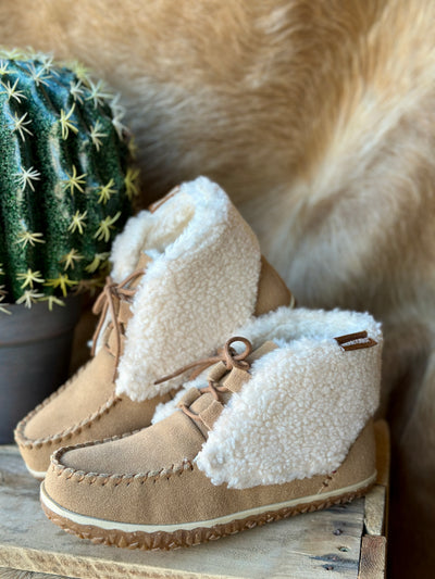 Minnetonka Torrey Moccasin Boots [Cinnamon Berber] ✙ON SALE NOW✙