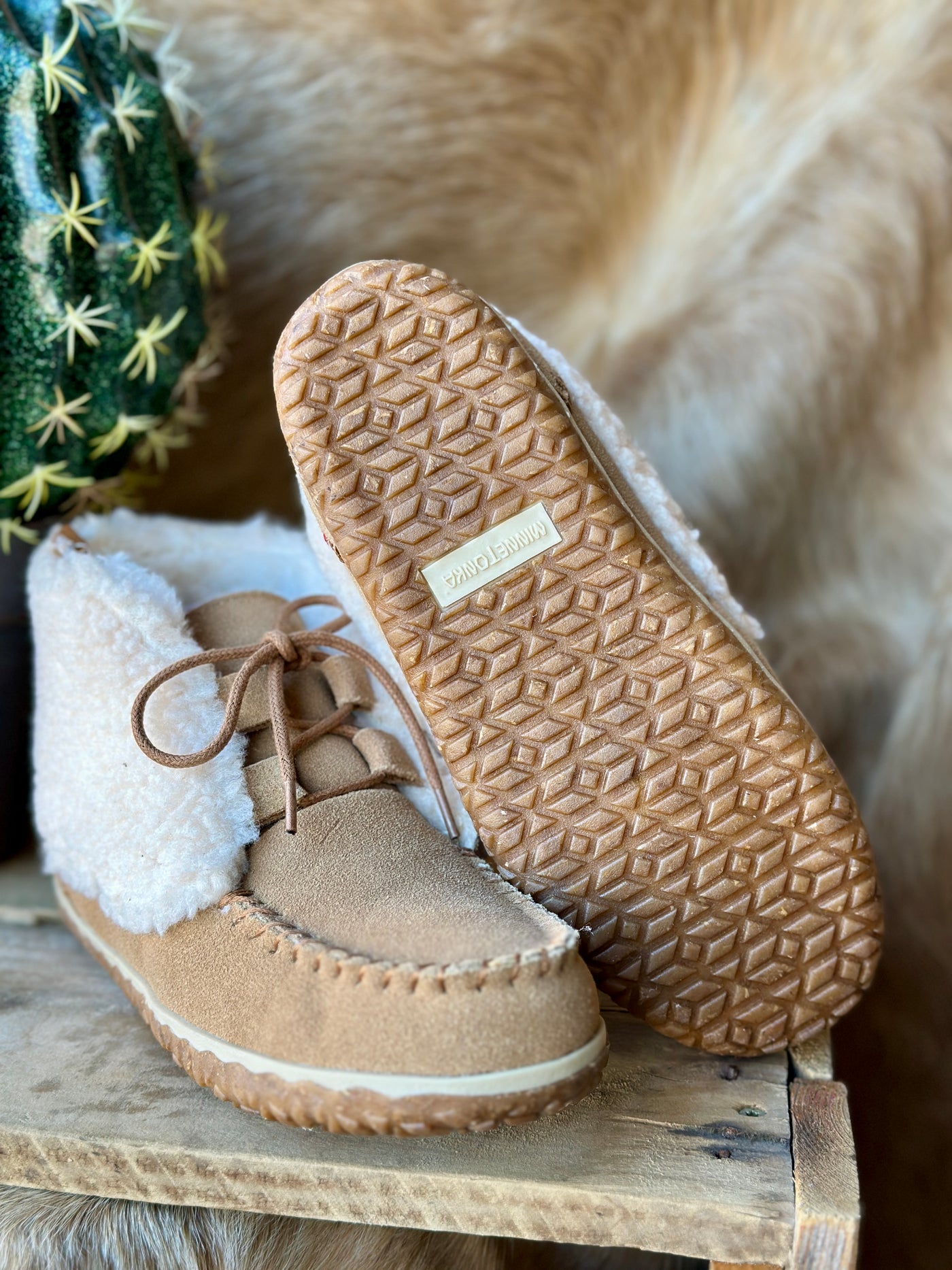 Minnetonka Torrey Moccasin Boots [Cinnamon Berber] ✙ON SALE NOW✙