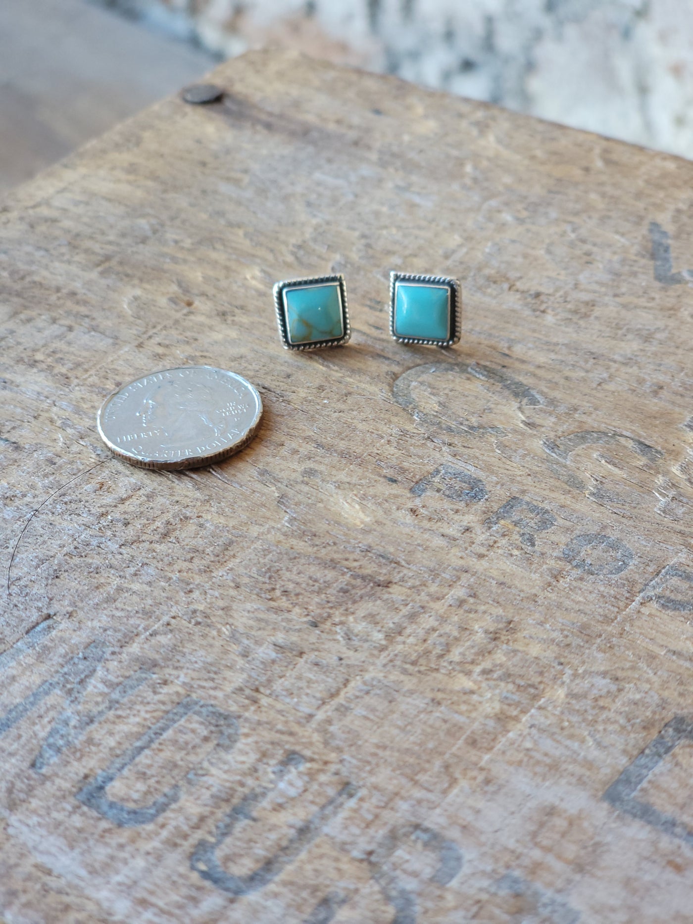 Oasis Roper Border Turquoise Studs