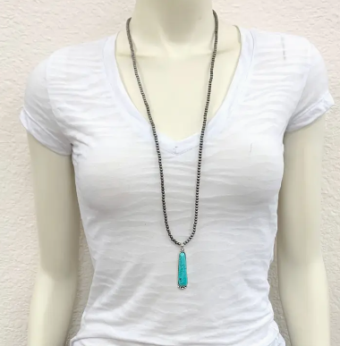 Dolly Turquoise Teardrop Navajo Necklace