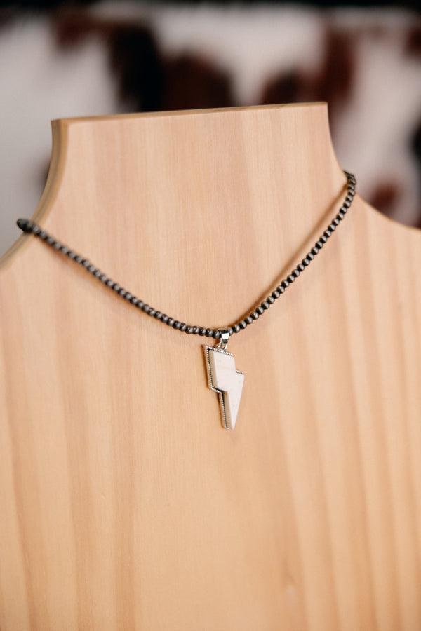 Seke Lightning Bolt Necklace [White]