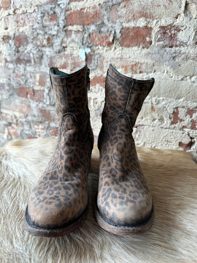Size 8.5 Corral Leopard Booties ✜FINAL SALE✜ CS033