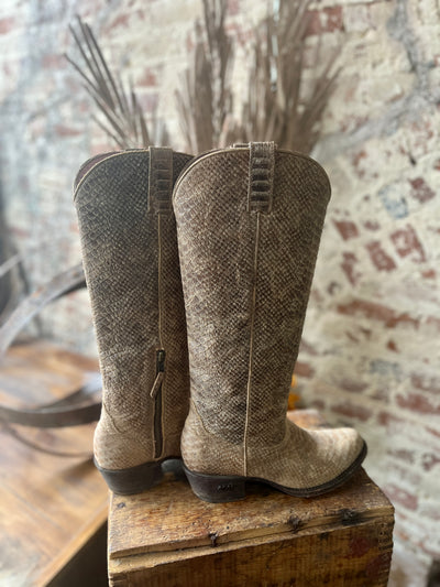 Profile image of the Miss Macie boots, emphasizing the top-quality genuine leather craftsmanship.