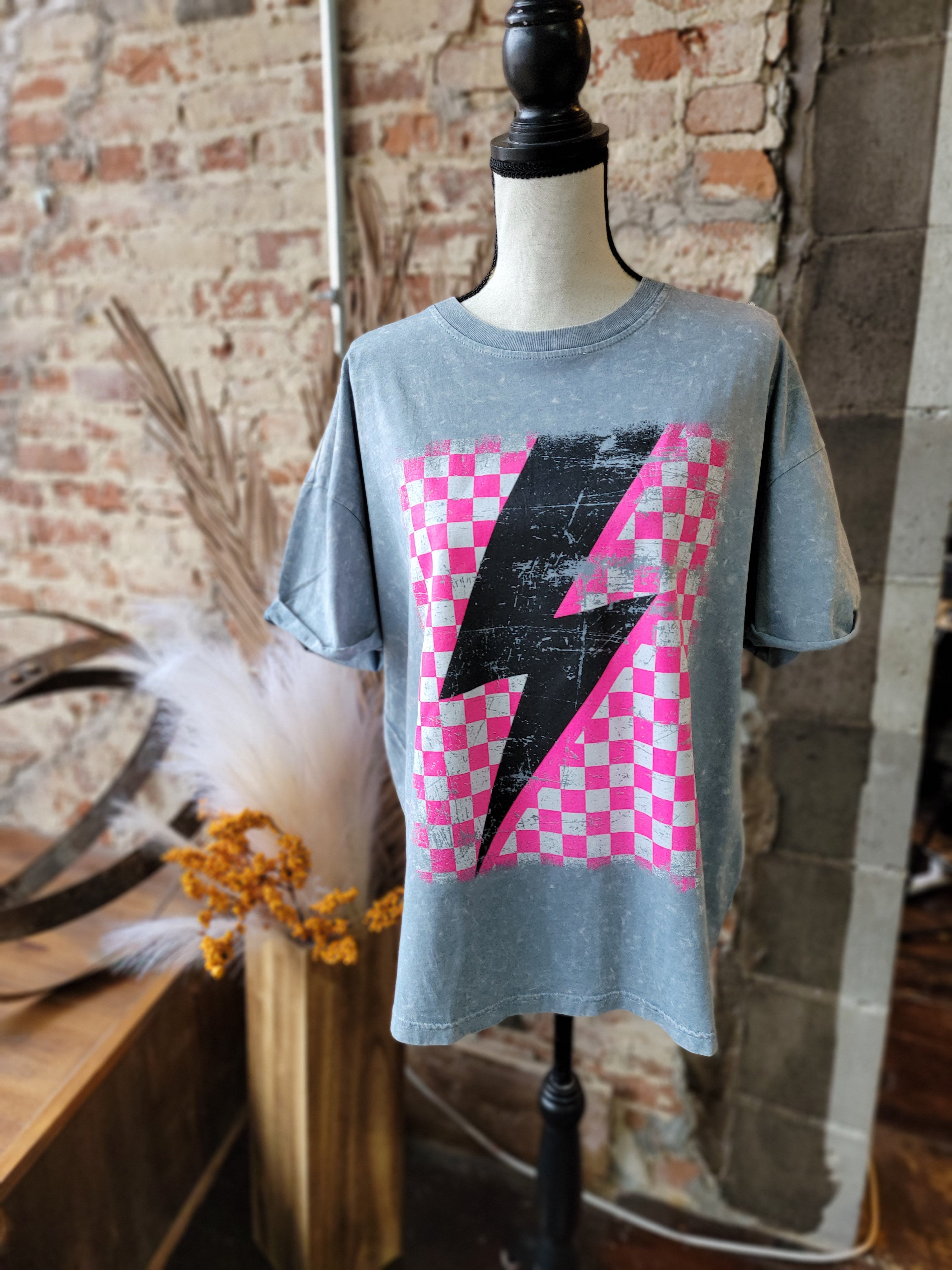 Talia Checkered Lightning Bolt Graphic Tee – Broker Leather