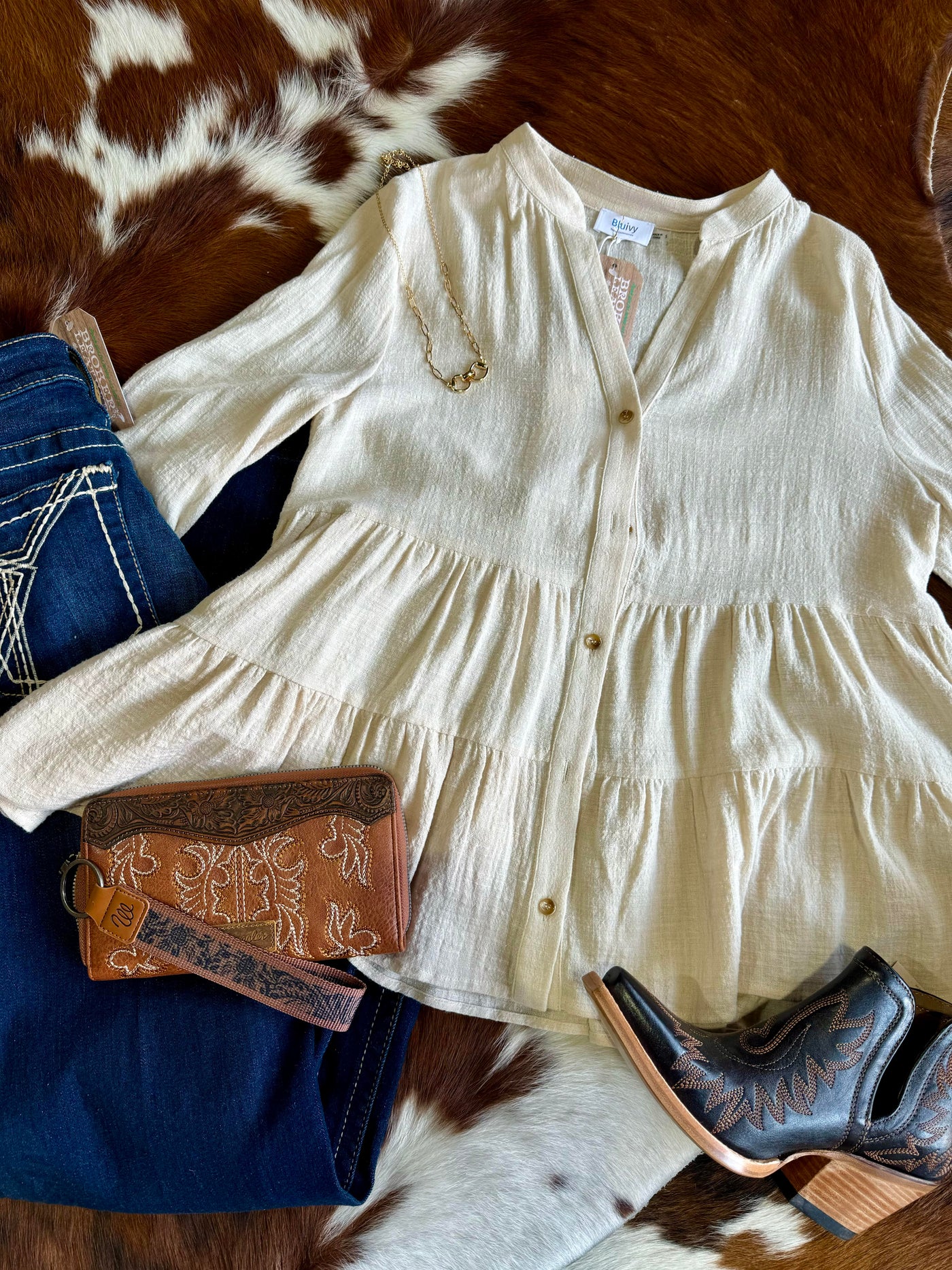 Outfit inspired at Broker Leather with Trish Rustic Blouse paired with Ariat black Dixons in casual look.