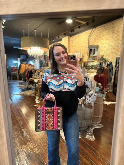 Wrangler Rhonda Canvas Aztec Print Crossbody [Pink]