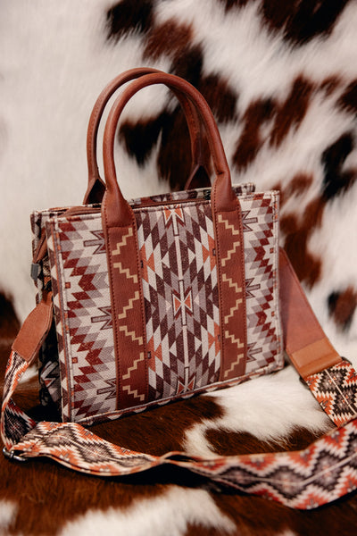 Wrangler Fiesta Canvas Aztec Print Crossbody [Brown]