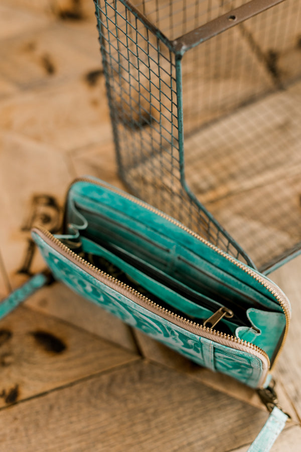 Mathis Tooled Leather Organized Wristlet [Teal]