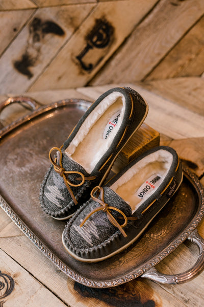 Minnetonka Tilia Moccasins [Grey]