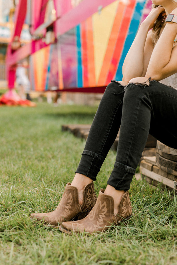 Ariat Dixon Ankle Boots [Distressed Brown] ✜ON SALE NOW✜