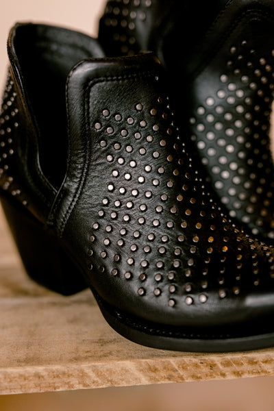 Ariat Dixon Studded Ankle Boots [Brooklyn Black] ✜ON SALE NOW✜