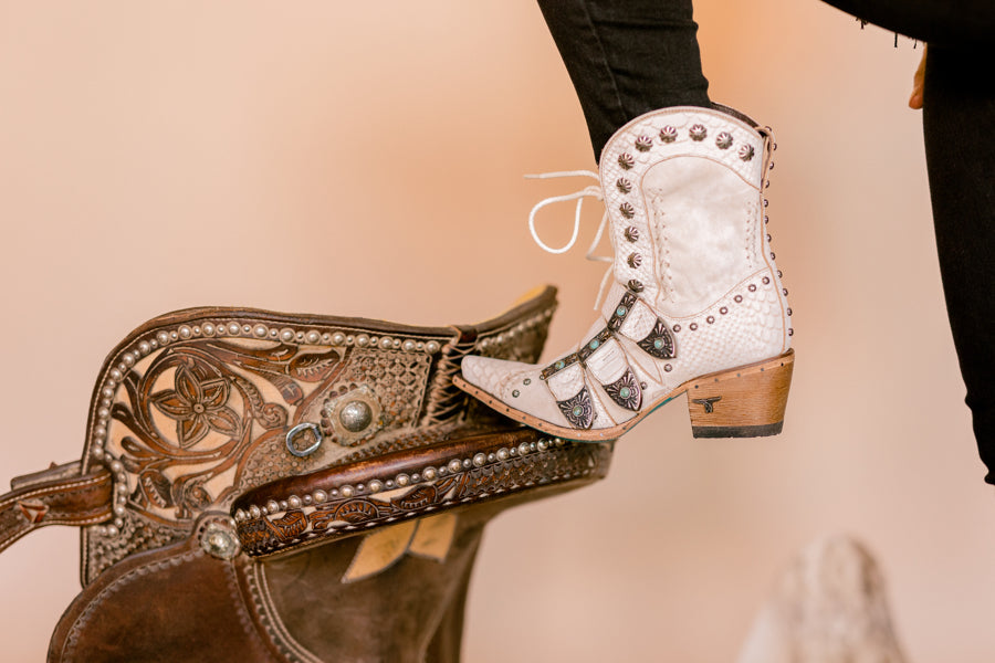 Broker Leather Boot Boutiqe's Lane Showdown Buckled Boots in ceramic crackle white with snip toe and handcrafted genuine leather design.