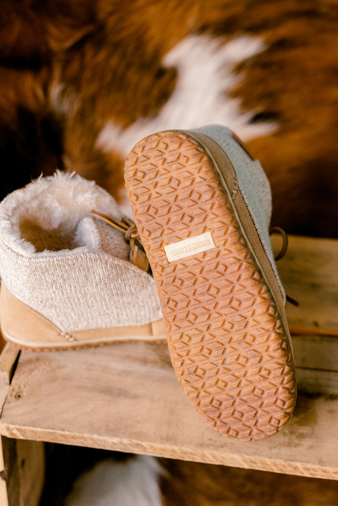 Minnetonka Torrey Moccasin Boots [Cinnamon] ✜ON SALE NOW: 40% OFF✜
