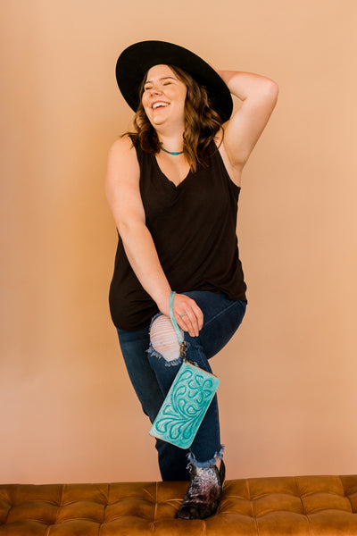 Malia Tooled Leather Organized Wristlet [Teal]