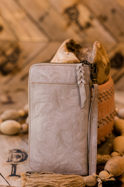 Mathis Tooled Leather Organized Wristlet [Bone]