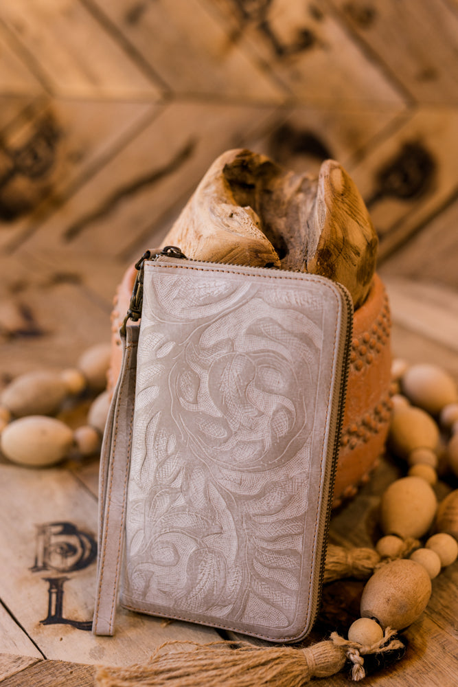 Mathis Tooled Leather Organized Wristlet [Bone]